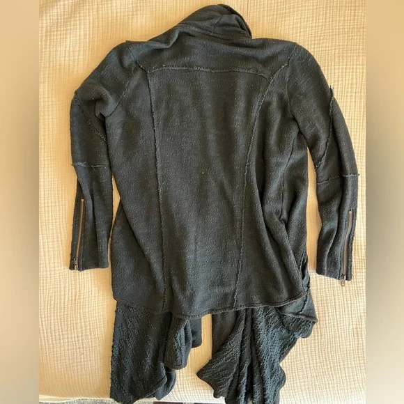 Free People Black Sweater - Picture 6 of 6